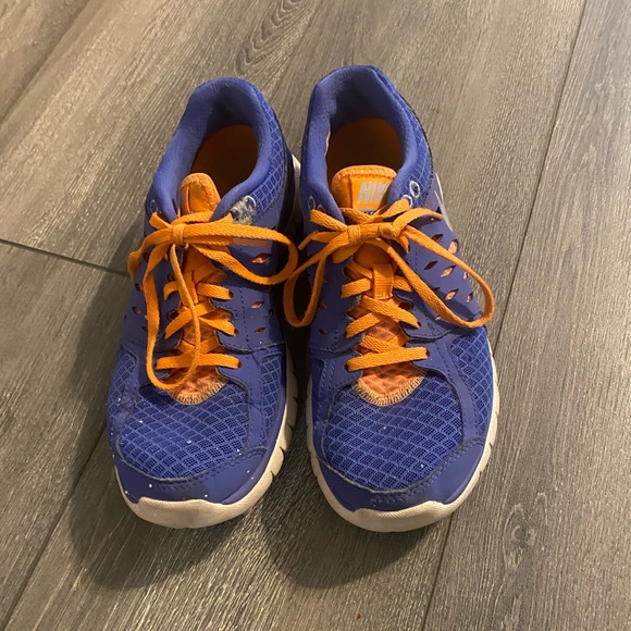 Nike Running Sneakers - Picture 2 of 3
